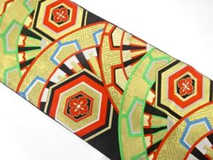 アンティーク　片輪車に亀甲模様織り出し袋帯（着用可）